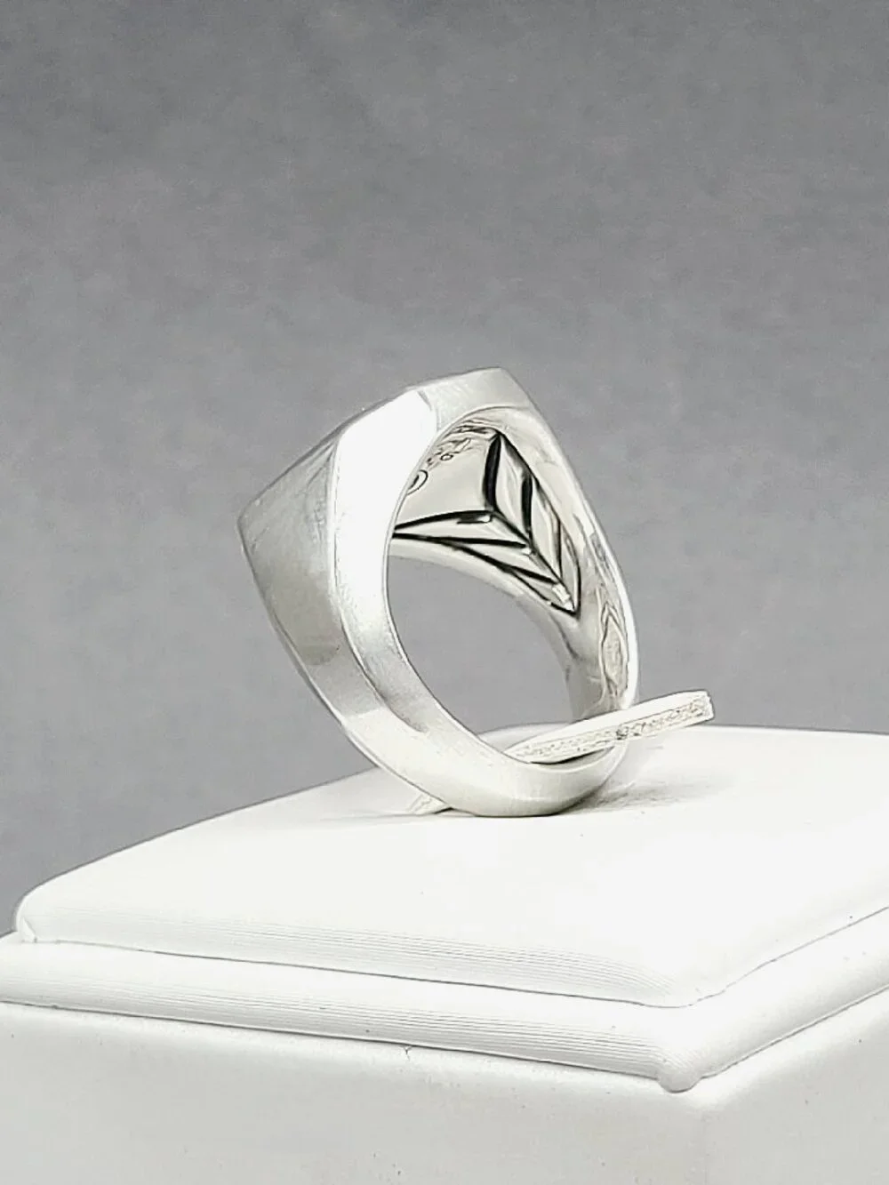 David Yurman Streamline Signet Ring w/ Pavé Black Diamonds - 18mm - Size 9